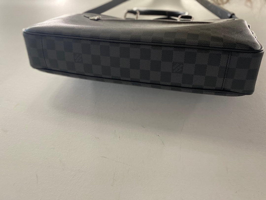 LOUIS VUITTON DAMIER GRAPHITE PORTE DOCUMENTS BUSINESS MM BAG