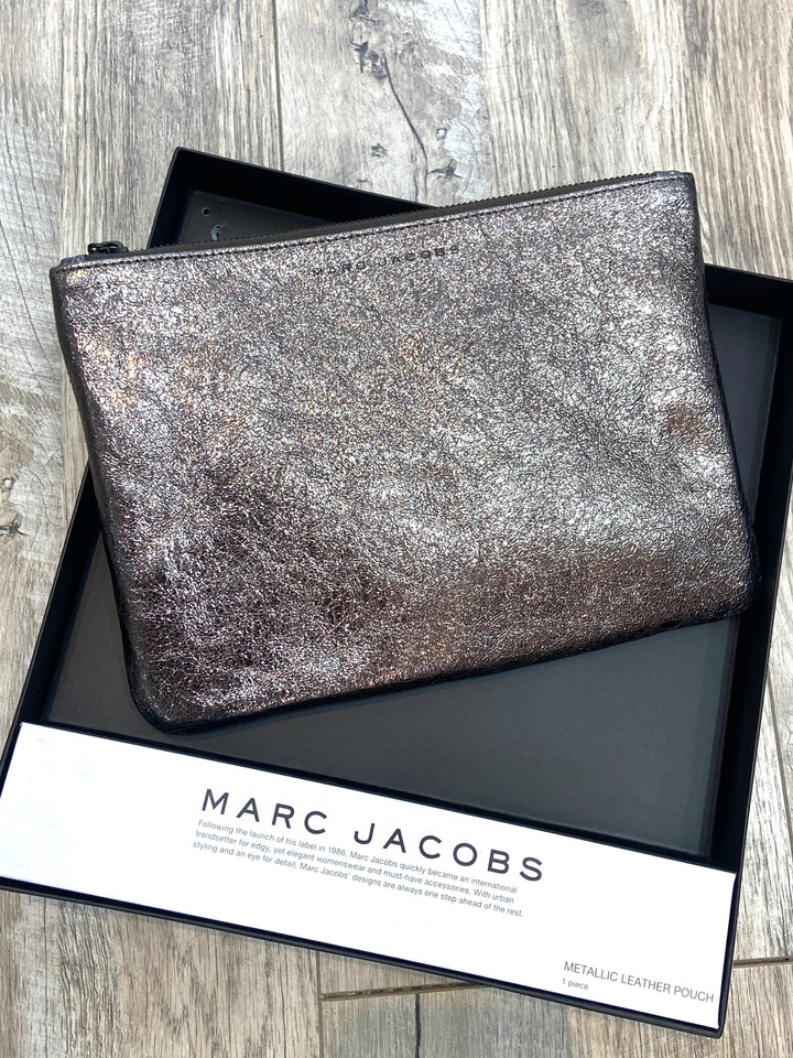 MARC JACOBS METALLIC LEATHER POUCH GUNMETAL