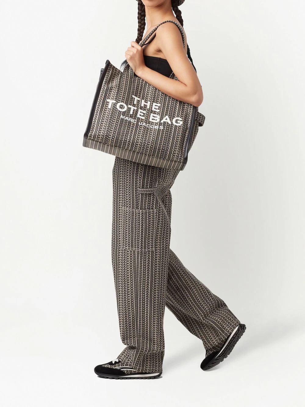 MARC JACOBS MONOGRAM TOTE BAG