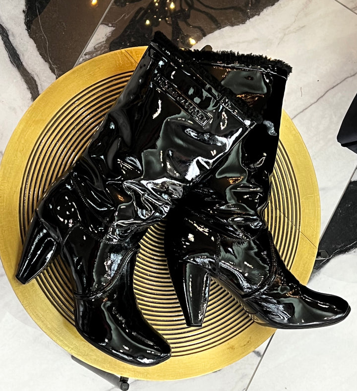 MARC JACOBS ANKLE BOOTS