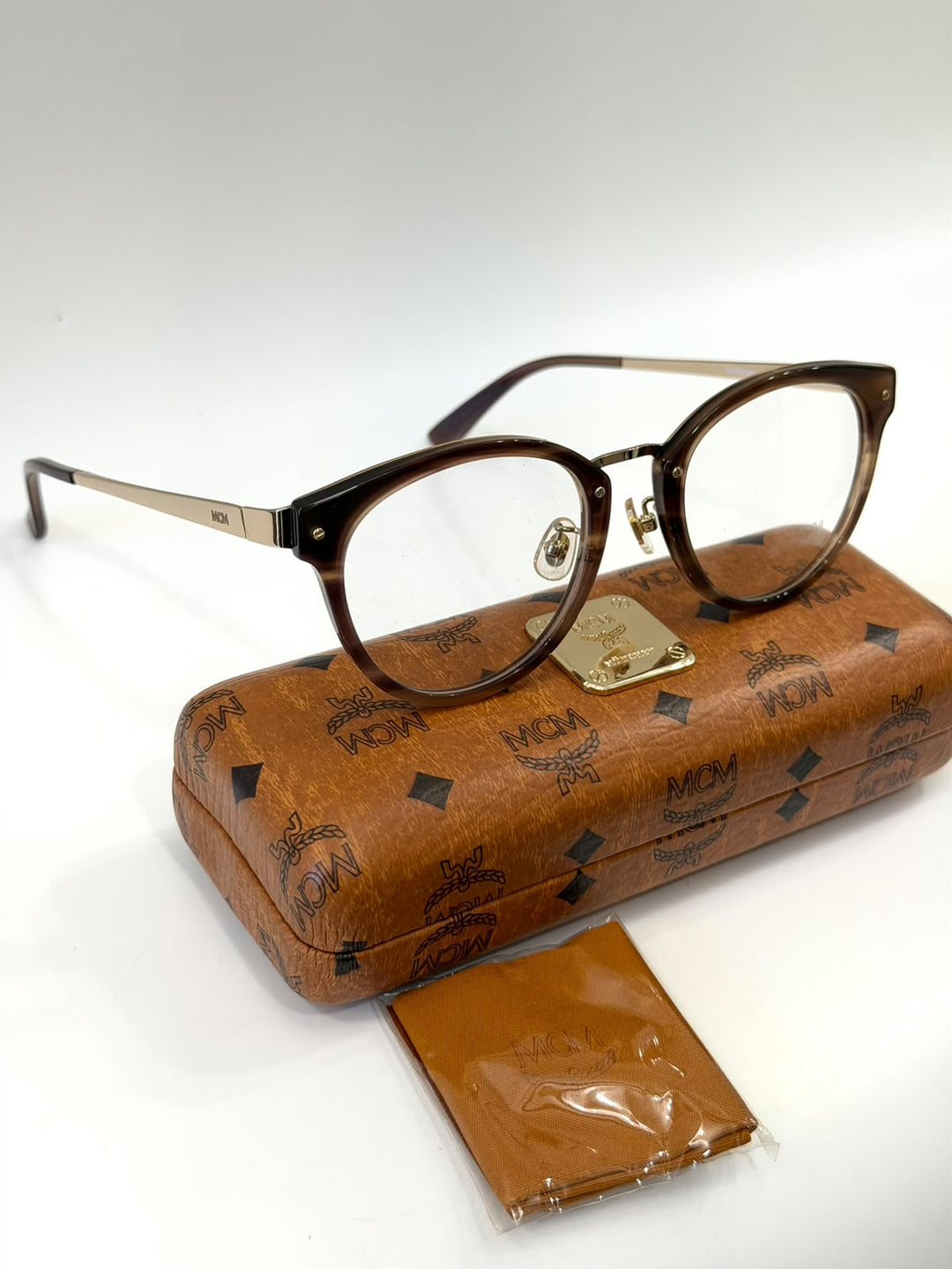 MCM ROUND EYEGLASSES