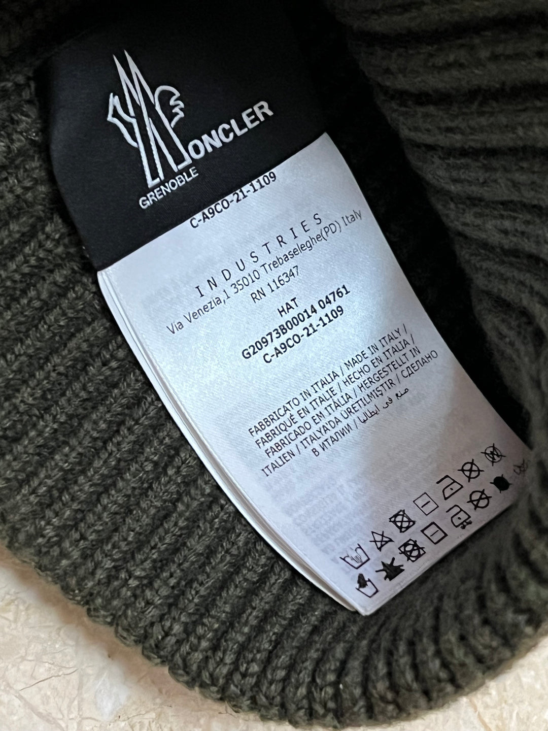 MONCLER GRENOBLE BLACK WOOL HAT