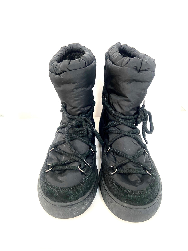 MONCLER KIDS SUEDE TRIMMED SNOW BOOTS – Caroline's Fashion Luxuries