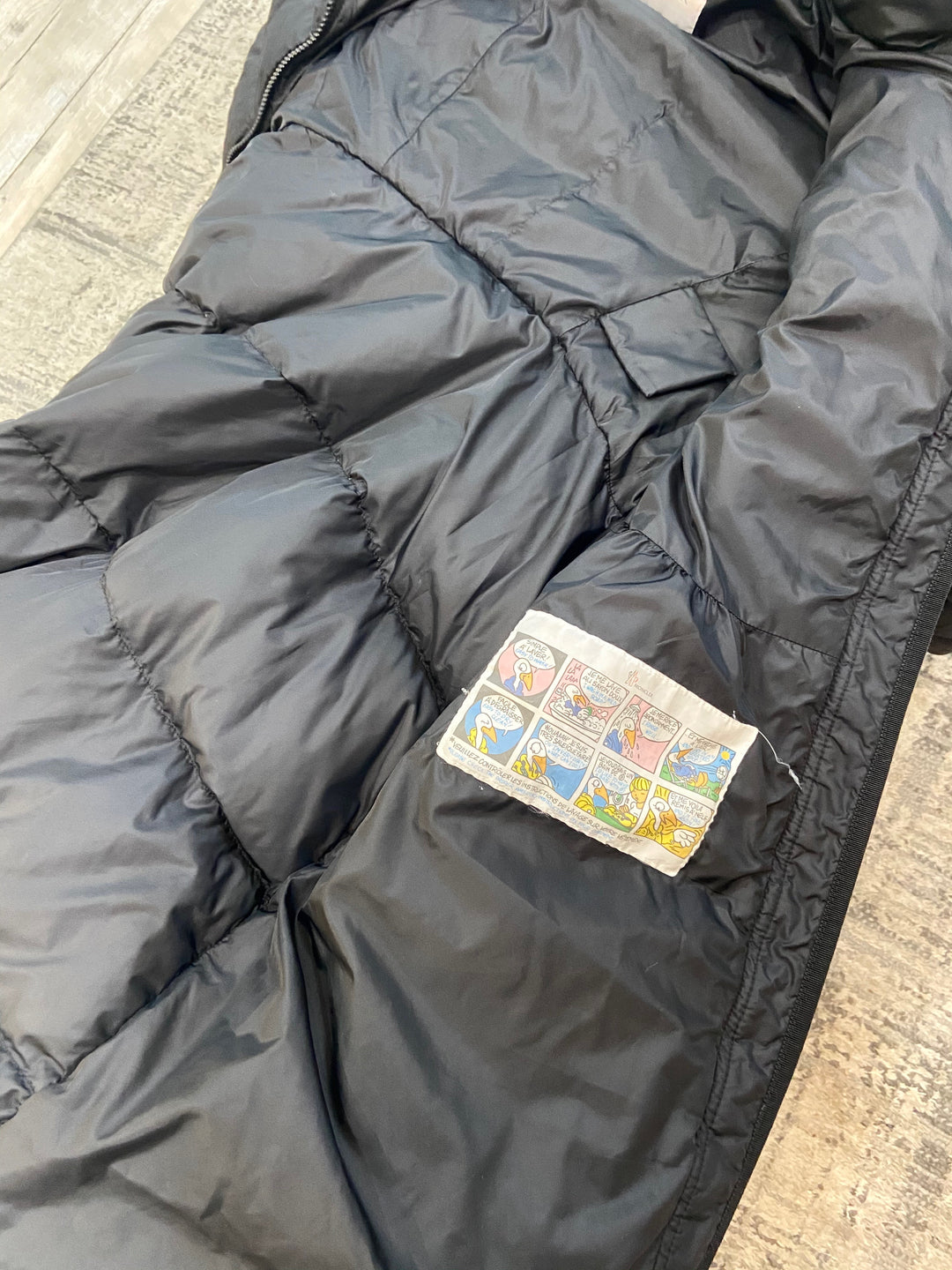MONCLER MALBAN DOWN COAT