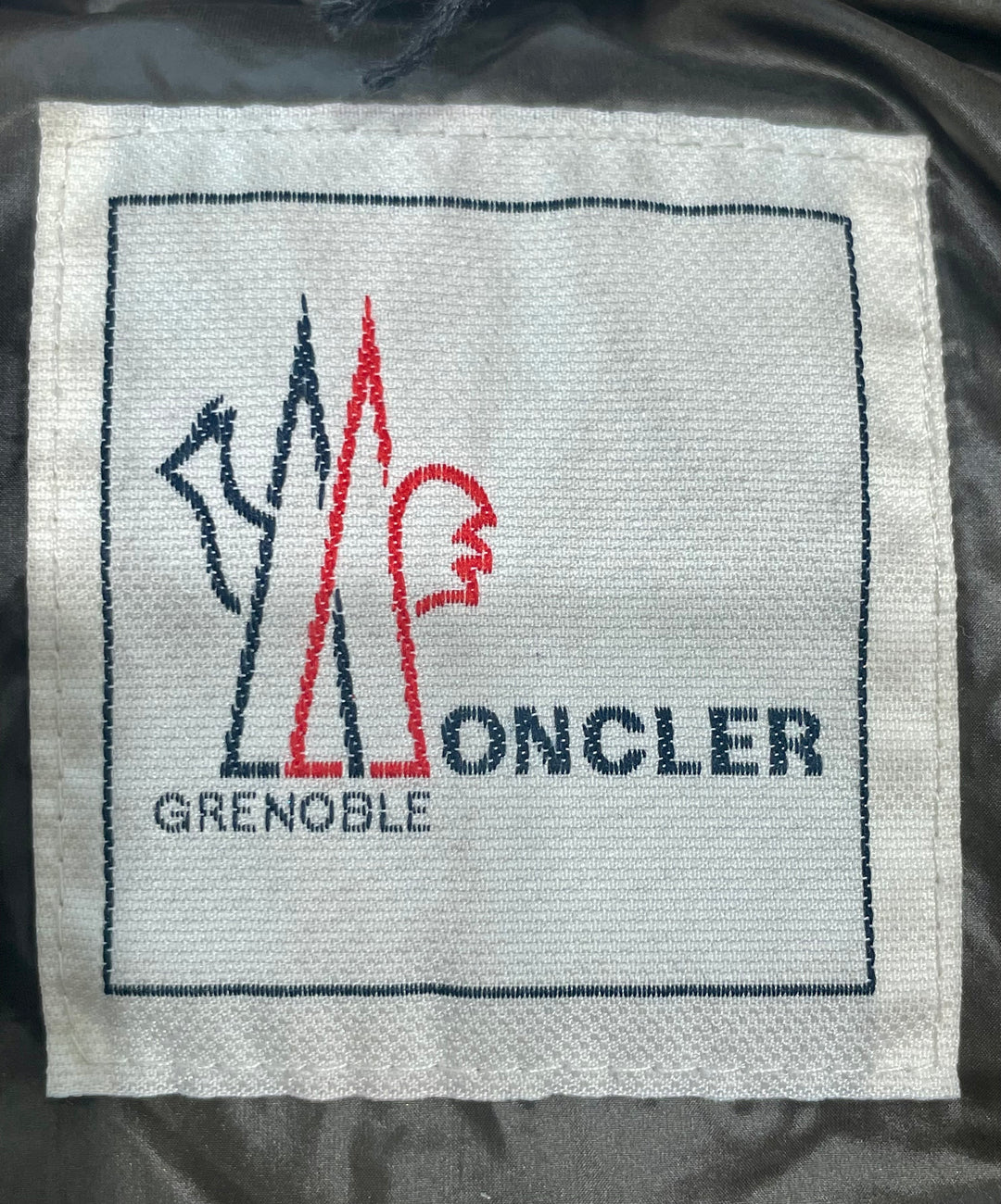 MONCLER PUFFER DOWN JACKET
