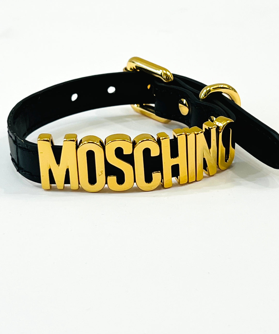 MOSCHINO LOGO PLAQUE DOG COLLAR – Caroline's Fashion Luxuries