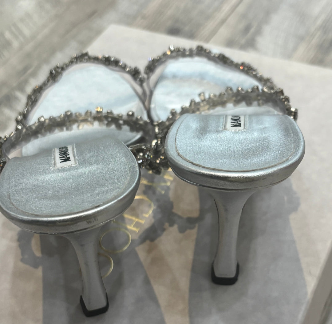 MANOLO BLAHNIK DIORA EMBELLISHED LEATHER SANDALS
