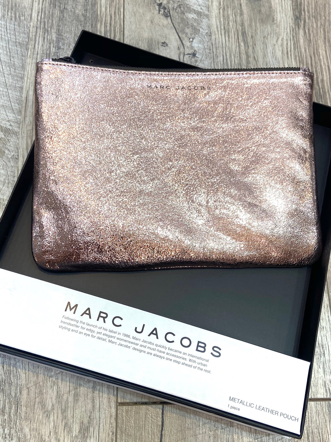 MARC JACOBS METALLIC LEATHER POUCH IN ROSE PINK