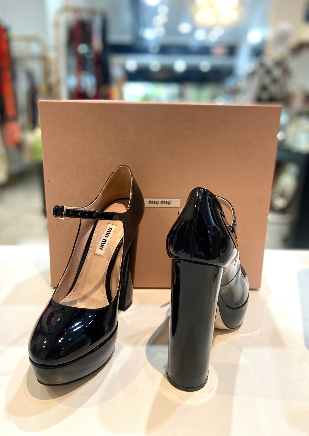 MIU MIU PATENT LEATHER MARY JANE&