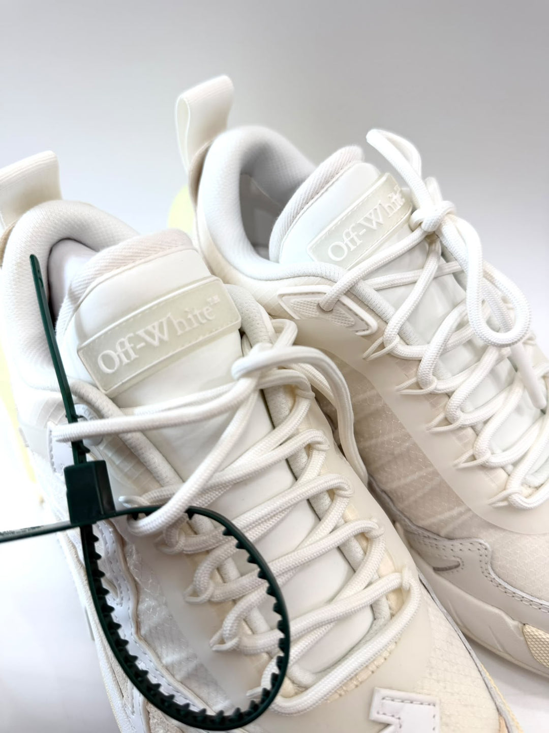OFF-WHITE ODSY 2000 MESH TRAINER SNEAKERS