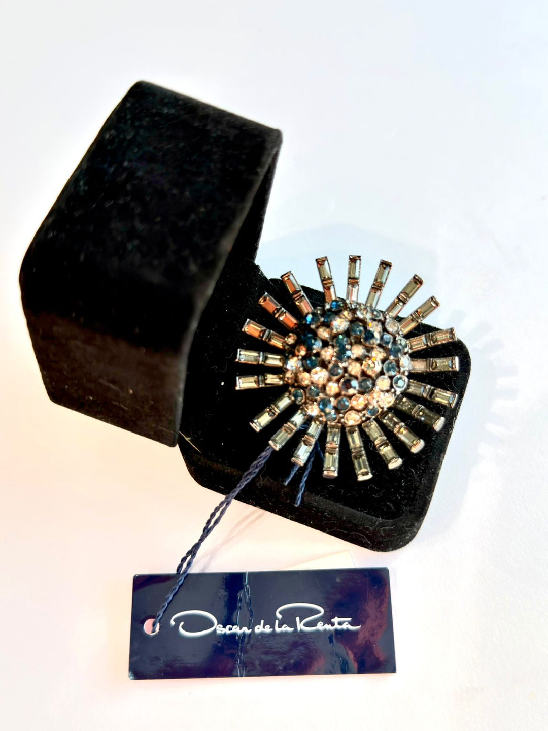OSCAR DE LA RENTA CRYSTAL RING