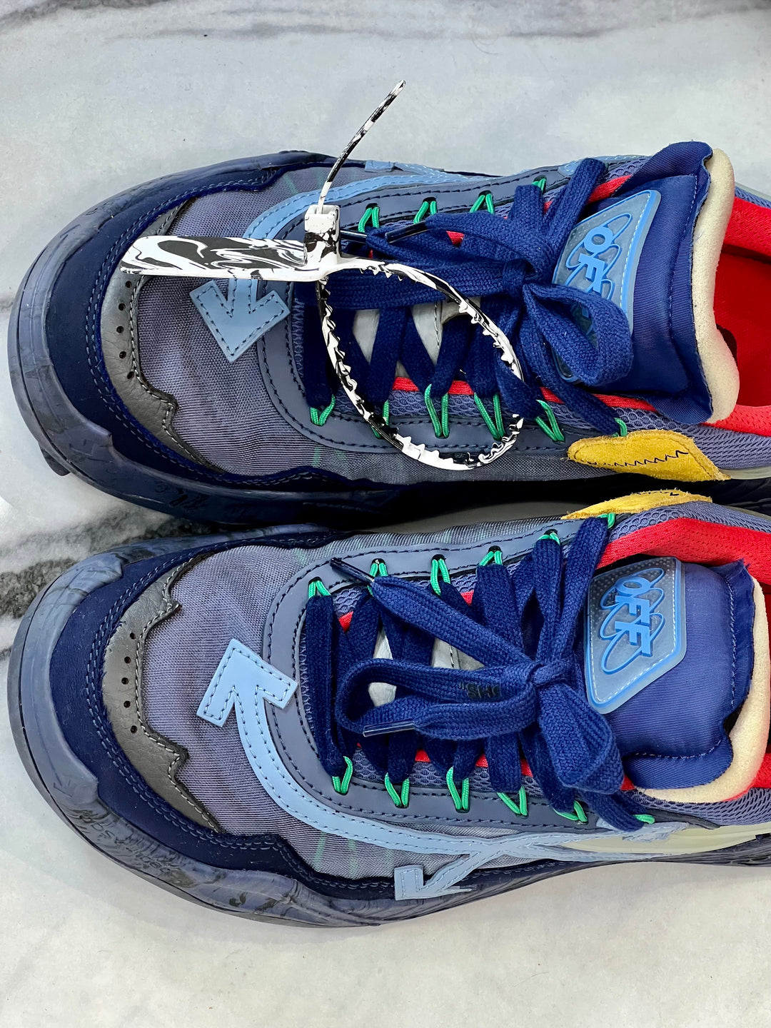 OFF-WHITE ODSY 1000 LOW TOP SNEAKERS