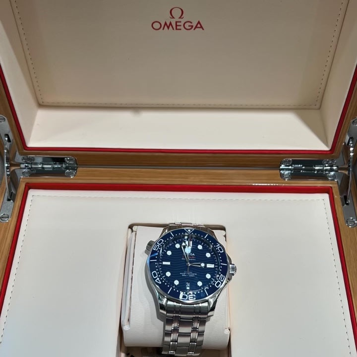 OMEGA SEAMASTER DIVER 300M BLUE DIAL MEN&