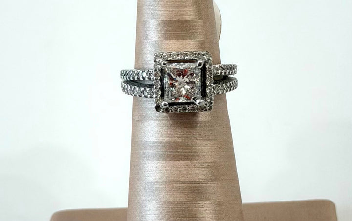 PLATINUM DIAMOND HALO ENGAGEMENT RING
