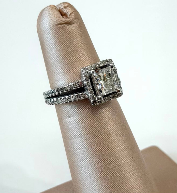 PLATINUM DIAMOND HALO ENGAGEMENT RING