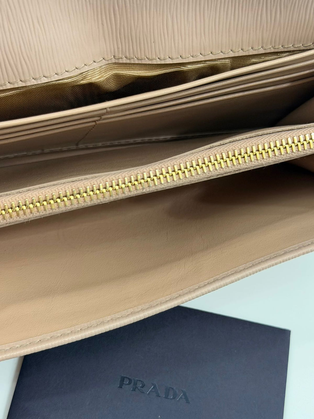 PRADA SAFFIANO BIFOLD CONTINTENTAL FLAP WALLET