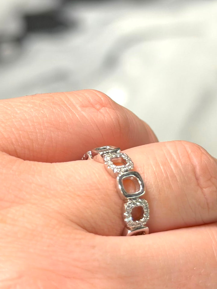 PRIMA 14K WHITE GOLD DIAMOND RING
