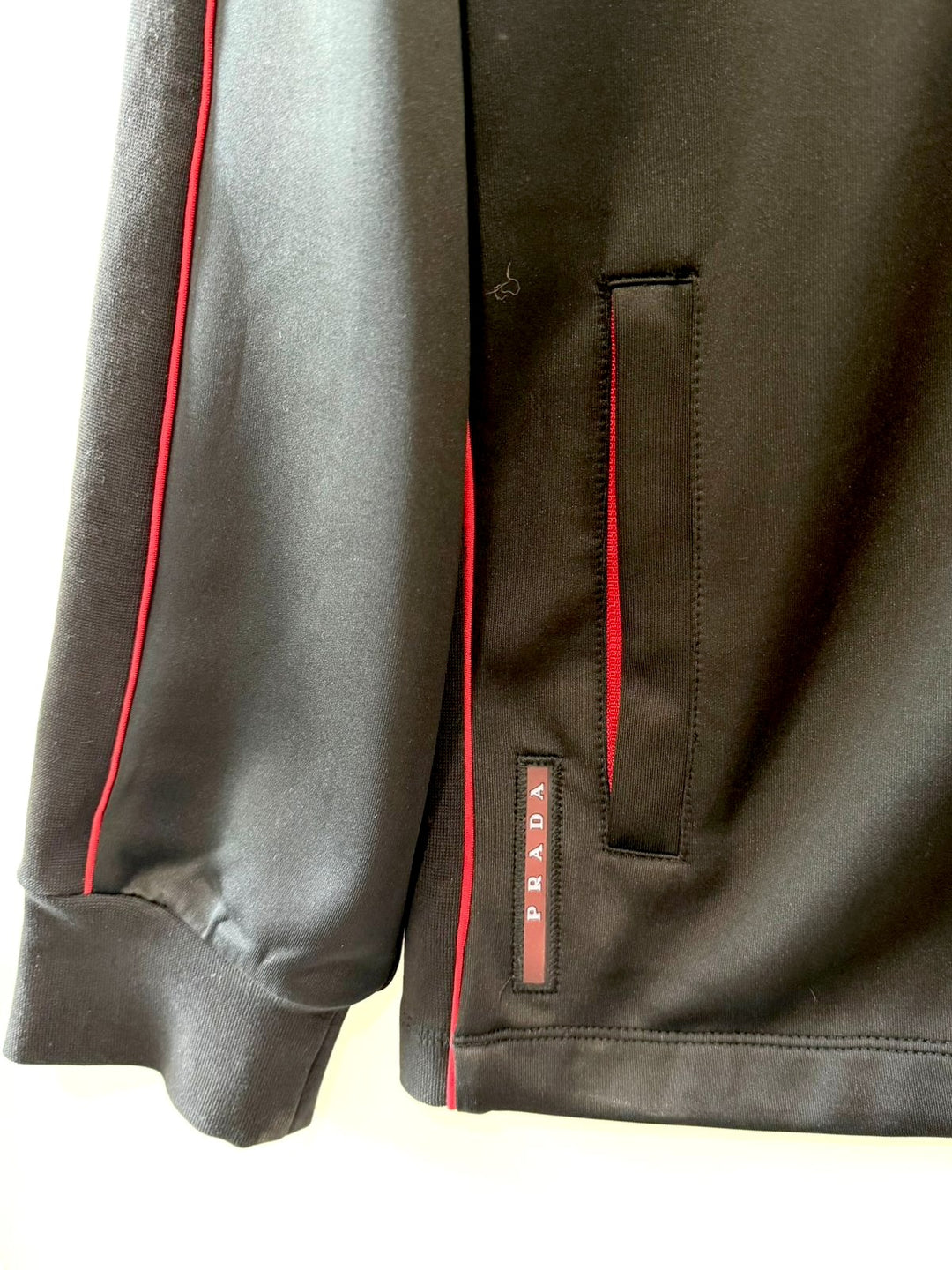 PRADA LINEA ROSSA LOGO ZIP MEN&