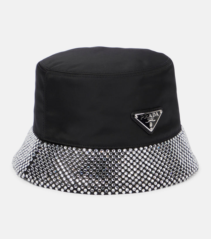 PRADA LOGO PLAQUE EMBELLISHED BUCKET HAT