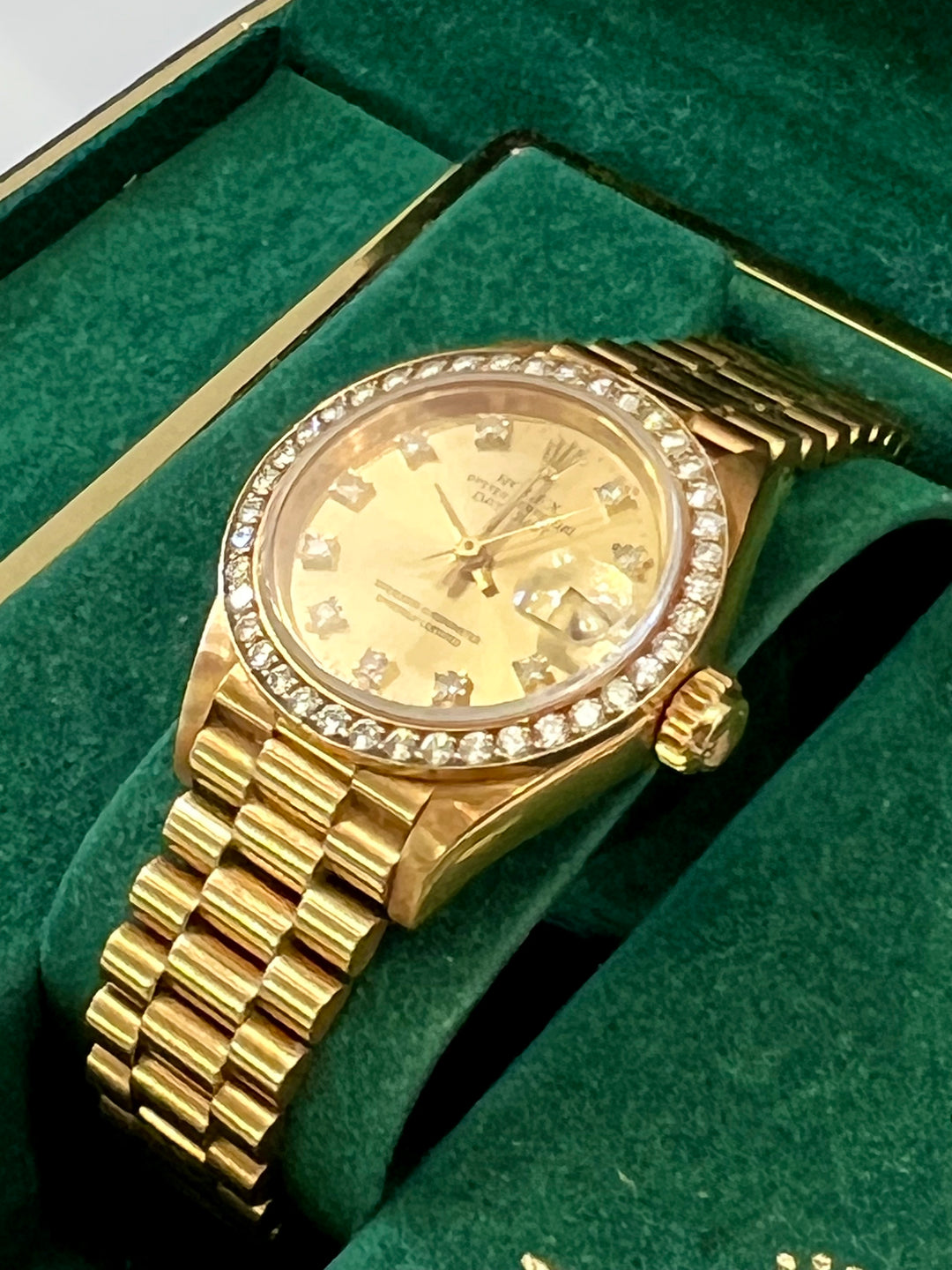 ROLEX 18K GOLD PRESIDENTIAL DATEJUST 26MM DIAMONDS WATCH