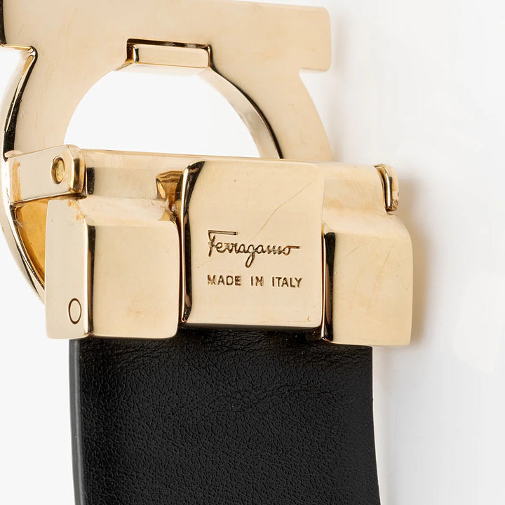 SALVATORE FERRAGAMO GANCINI BUCKLE REVERSIBLE TEXTURED CALFSKIN BELT