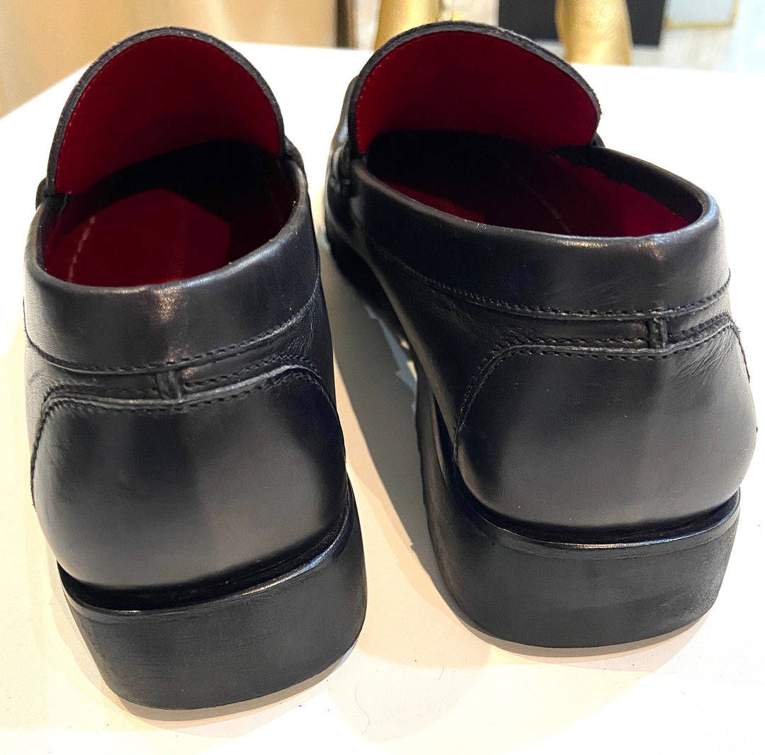 SALVATORE FERRAGAMO GANCINI LEATHER LADIES LOAFERS