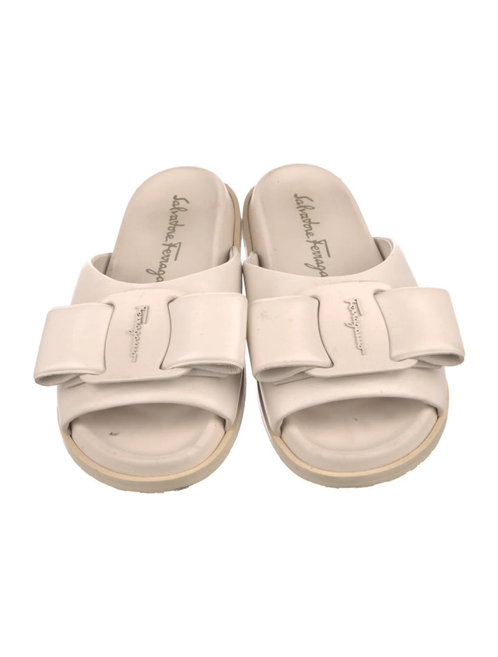 SALVATORE FERRAGAMO BOW ACCENT LEATHER  SLIDE MULES