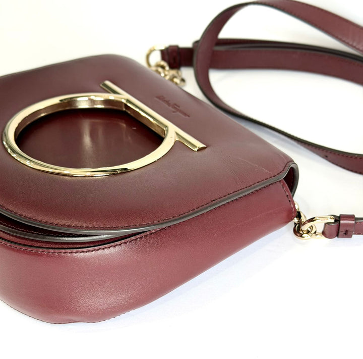 FERRAGAMO GANCINI VELA LARGE FLAP CALFSKIN LEATHER CROSSBODY BAG