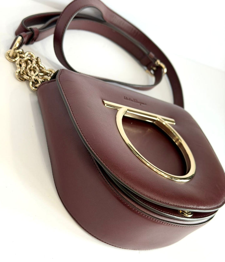 FERRAGAMO GANCINI VELA LARGE FLAP CALFSKIN LEATHER CROSSBODY BAG
