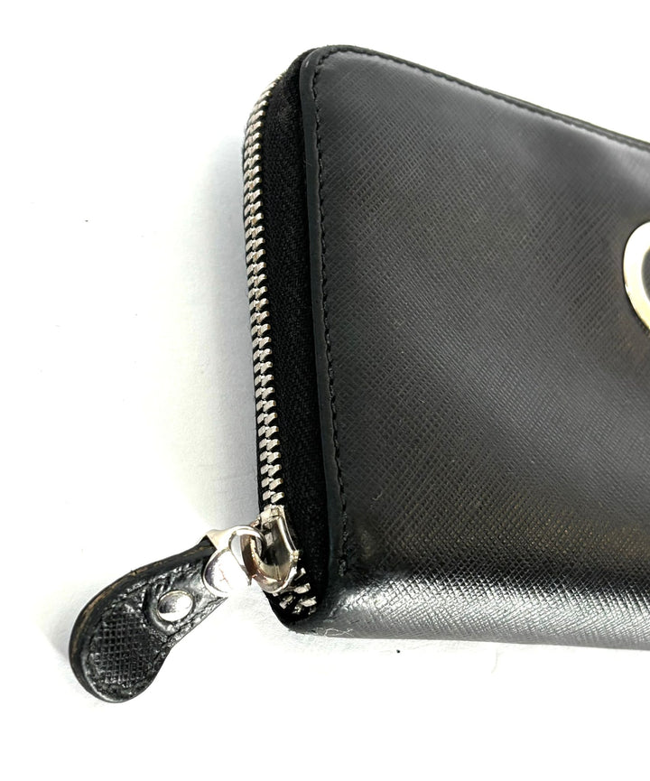 SALVATORE FERRAGAMO GANCINI ROUND ZIPPER LONG WALLET