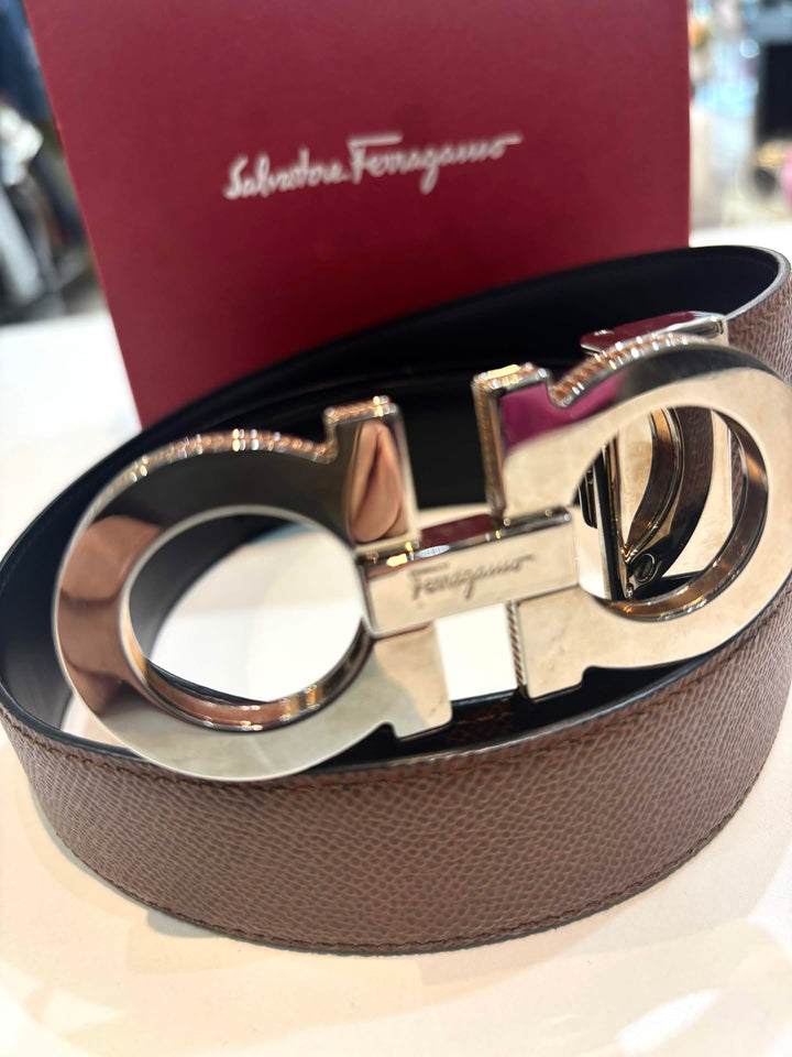 FERRAGAMO GANCINI REVERSIBLE ADJUSTABLE CALFSKIN LEATHER BELT