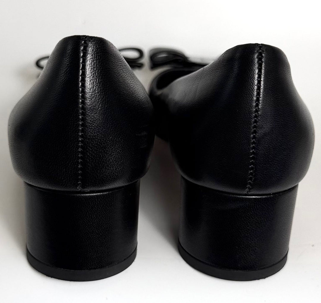 SALVATORE FERRAGMO LEATHER BOW ACCENT PUMPS