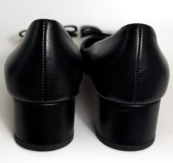 SALVATORE FERRAGMO LEATHER BOW ACCENT PUMPS