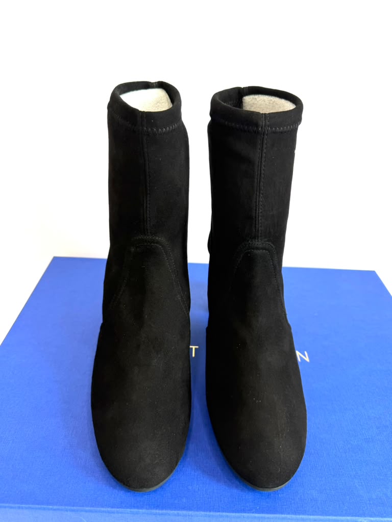 STUART WEITZMAN BLACK SUEDE BOOTIES