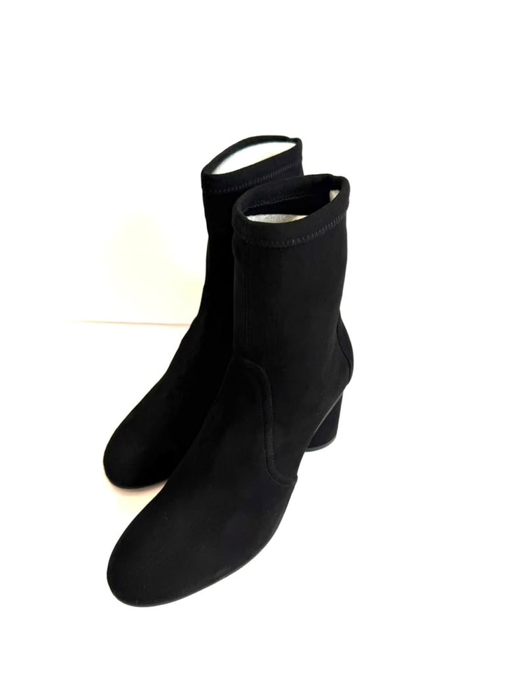 STUART WEITZMAN BLACK SUEDE BOOTIES