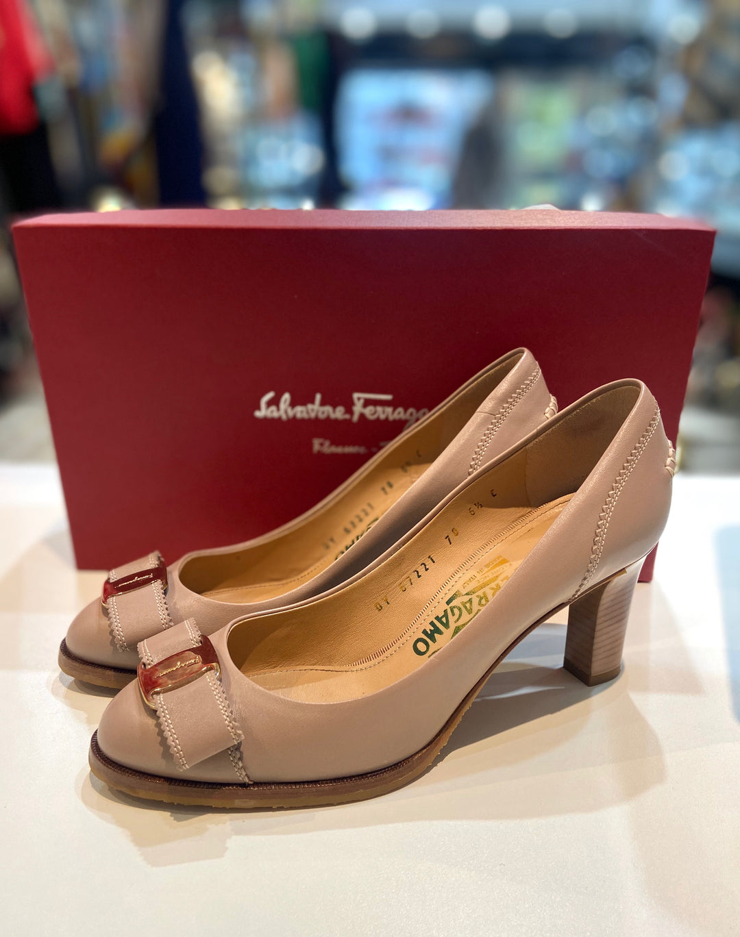 SALVATORE FERRAGAMO REBECCA VERA BOW LEATHER PUMPS