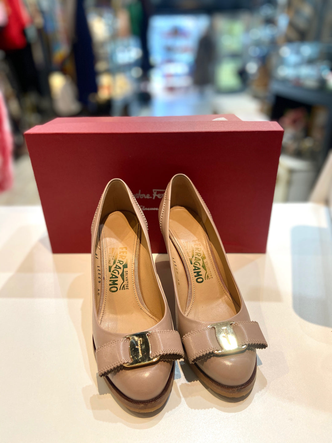 SALVATORE FERRAGAMO REBECCA VERA BOW LEATHER PUMPS