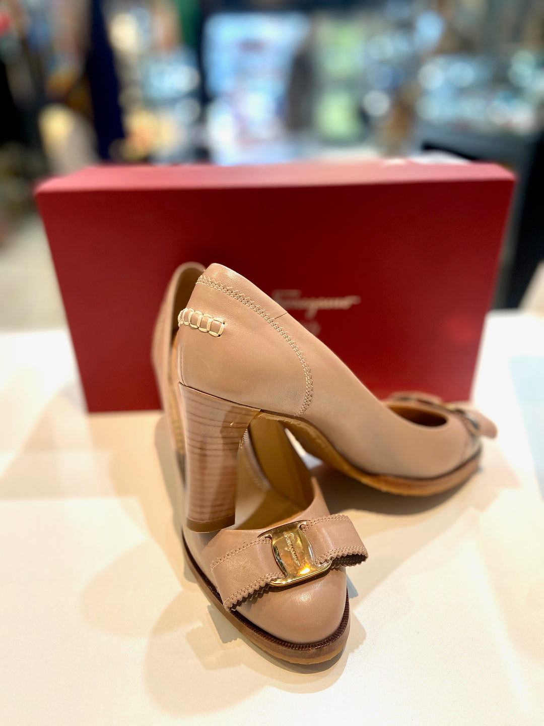 SALVATORE FERRAGAMO REBECCA VERA BOW LEATHER PUMPS