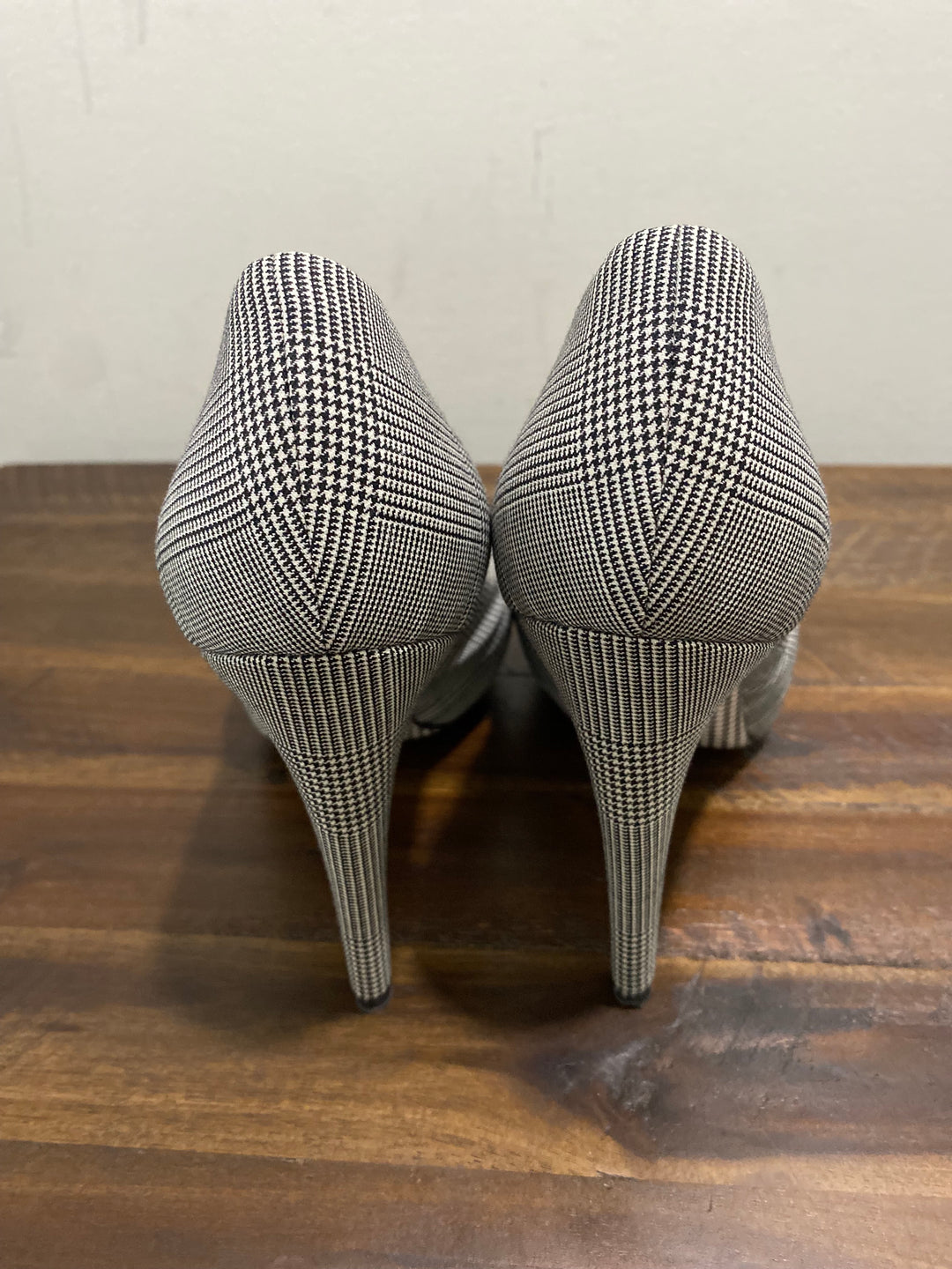 SALVATORE FERRAGAMO CHECK FABRIC PEEP TOE PUMPS