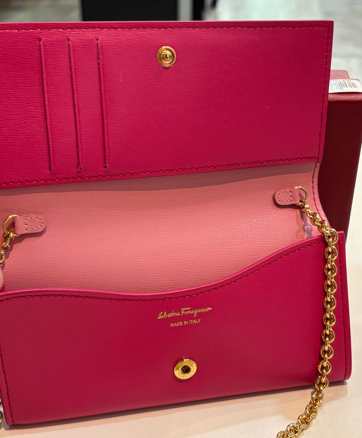 FERRAGAMO GANCINI CITY CALFSKIN LEATHER WALLET ON A CHAIN