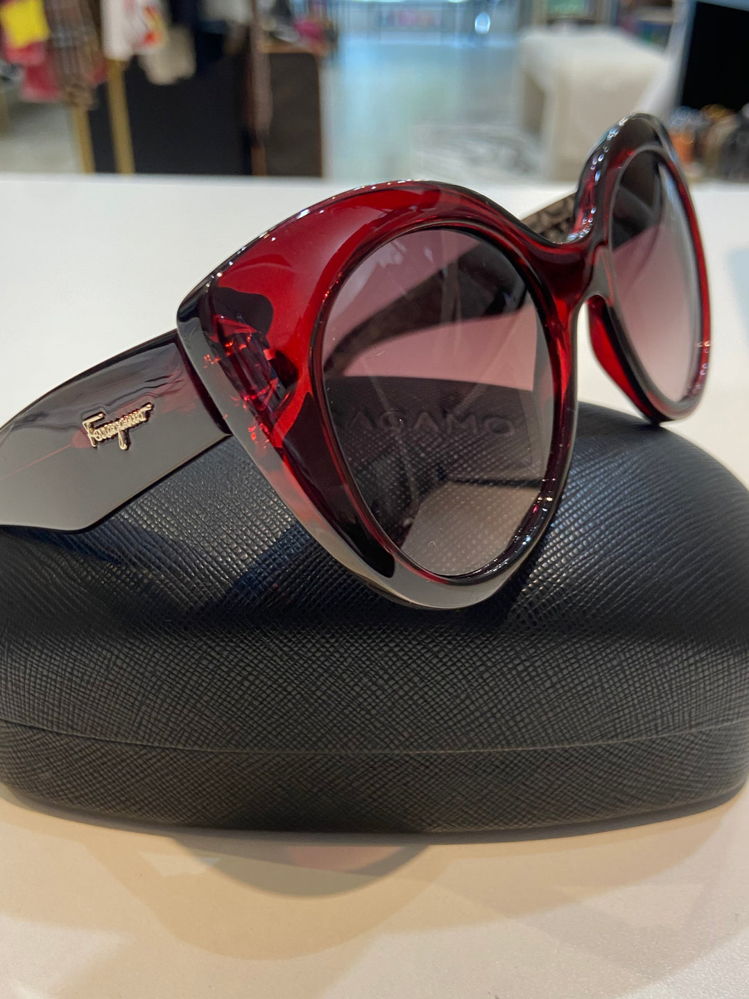 FERRAGAMO SF964S CAT EYE GRADIENT SUNGLASSES