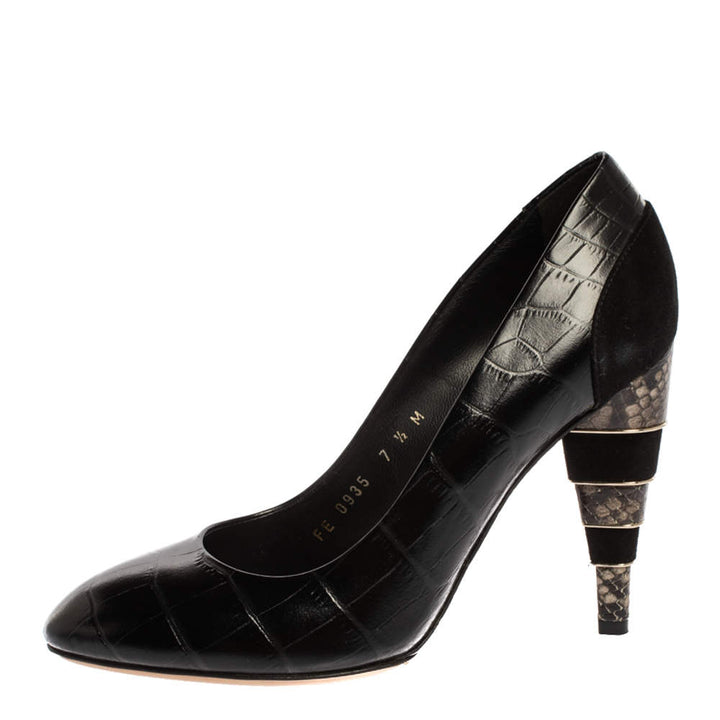 SALVATORE FERRAGAMO BLACK CROC LEATHER PUMPS