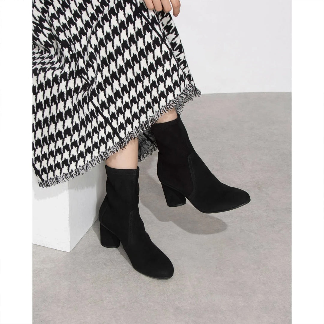 STUART WEITZMAN BLACK SUEDE BOOTIES