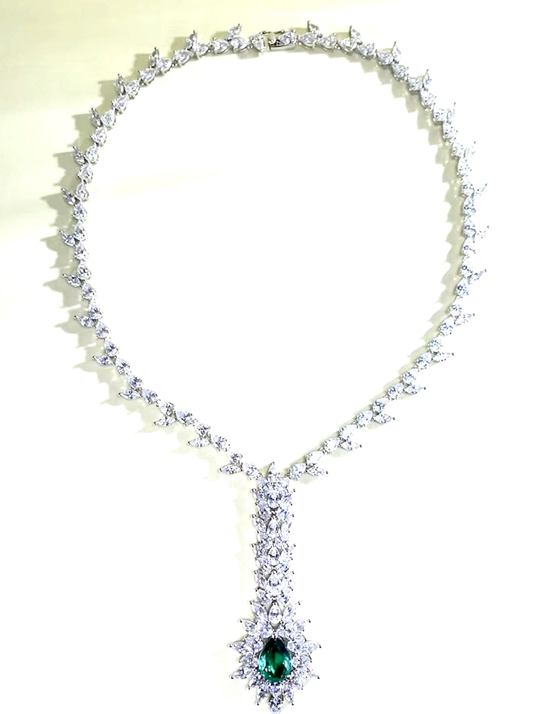 STERLING SILVER EMERALD LARIAT SWAROVSKI® CRYSTAL NECKLACE
