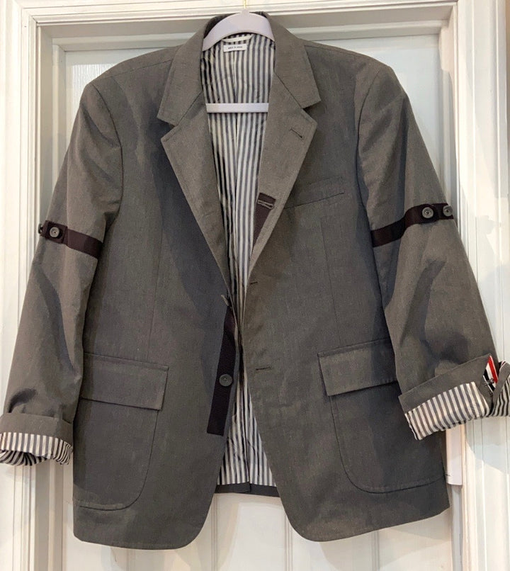 THOM BROWNE ARMBAND SINGLE BREASTED MEN&