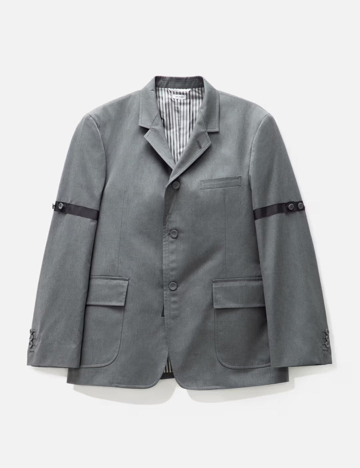 THOM BROWNE ARMBAND SINGLE BREASTED MEN&