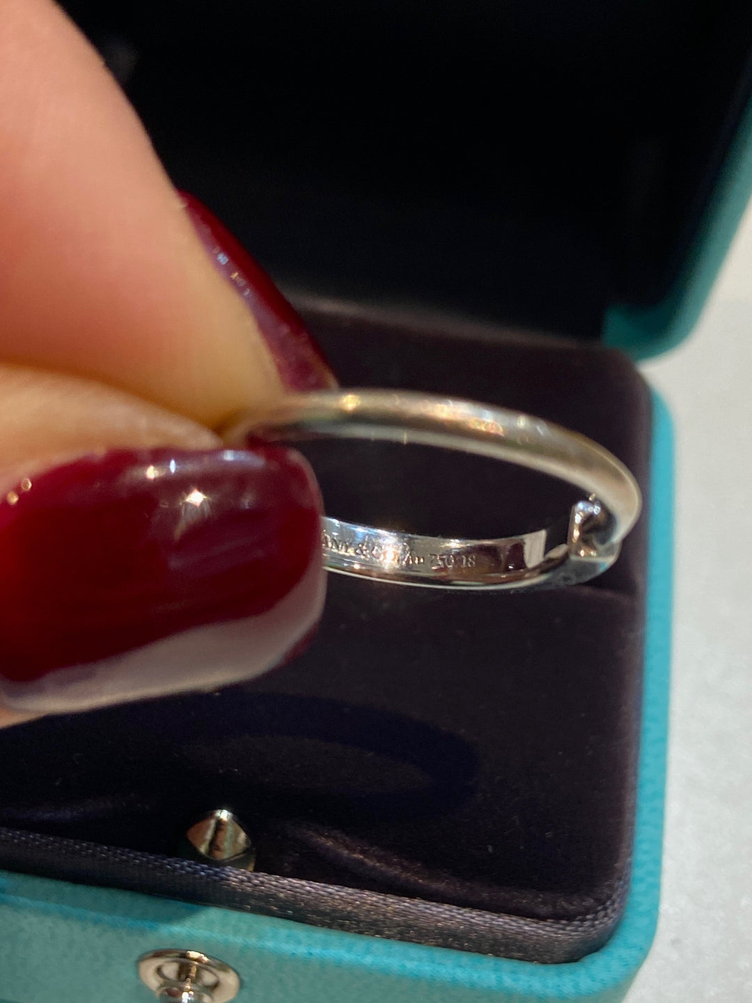 TIFFANY &amp; CO 18K WHITE GOLD LOCK RING