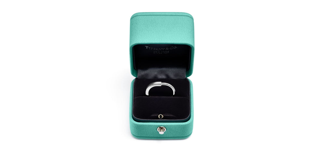 TIFFANY &amp; CO 18K WHITE GOLD LOCK RING