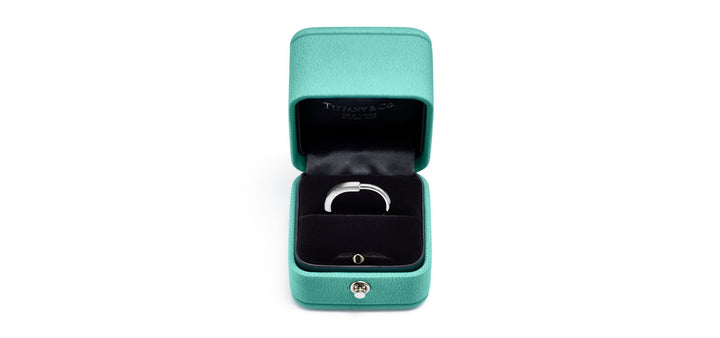 TIFFANY &amp; CO 18K WHITE GOLD LOCK RING