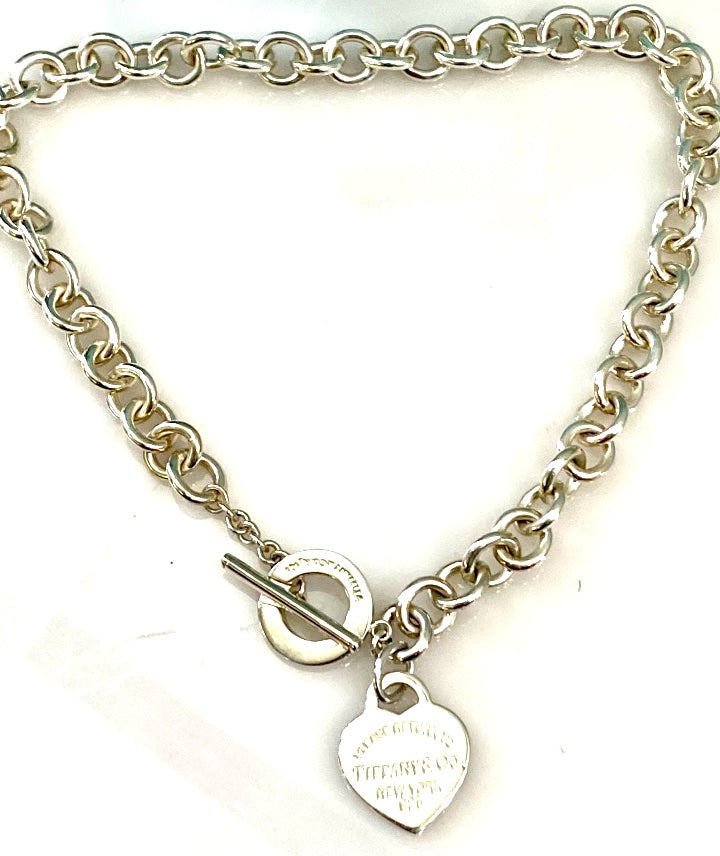 TIFFANY &amp; CO. RTT STERLING SILVER HEART TOGGLE NECKLACE